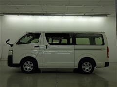 ハイエースV DX