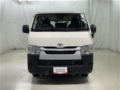 ハイエースV DX
