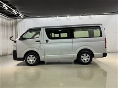 ハイエースV DX