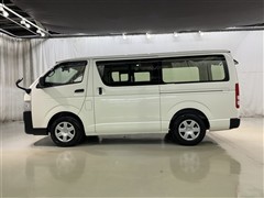 ハイエースV DX