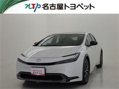 トヨタ　プリウス Z