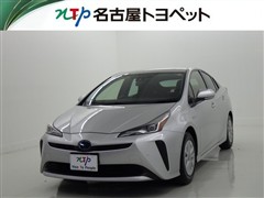 プリウス S