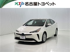 トヨタ　プリウス S