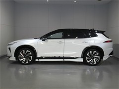 クラウンPHEV エステート RS