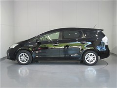 プリウスアルファ Sチューンブラック