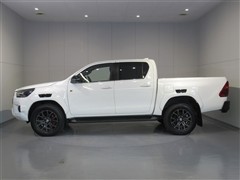 ハイラックス Z GRスポーツ