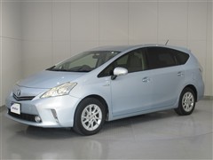 プリウスアルファ S