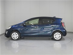 アクア S スタイルブラック