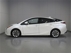 プリウス A ツーリングセレクション