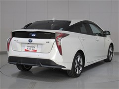 プリウス A ツーリングセレクション