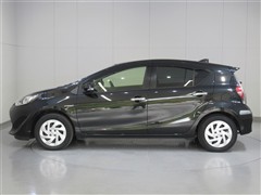 アクア S スタイルブラック