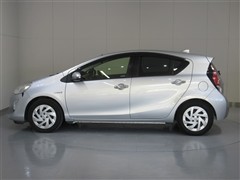 アクア S スタイルブラック