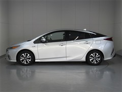 プリウスPHV S セーフティプラス