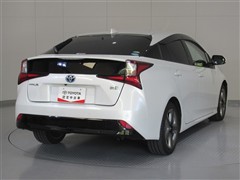 プリウス A ツーリングセレクション