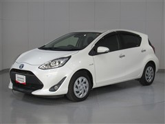 トヨタ アクア S スタイルブラック