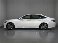 クラウン HV RS アドバンス