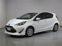 トヨタ　アクア G ソフトレザーセレクション