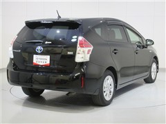 プリウスアルファ S