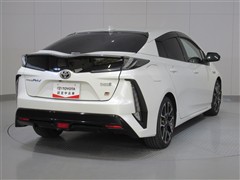 プリウスPHV GRスポーツ