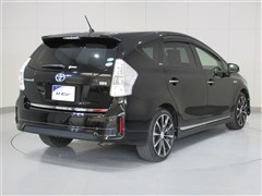 プリウスアルファ G チューンブラッ