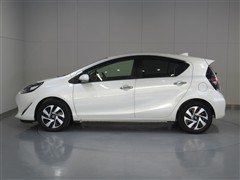 アクア S スタイルブラック