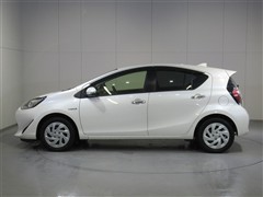 アクア S スタイルブラック