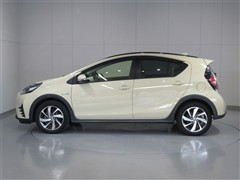 アクア クロスオーバー