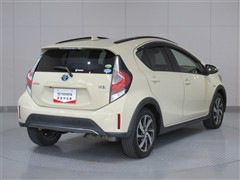 アクア クロスオーバー