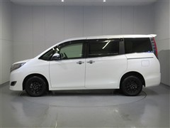 エスクァイア GI PPブラックテーラ