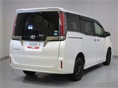 エスクァイア GI PPブラックテーラ