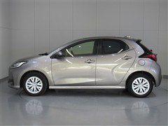 ヤリス HV Z
