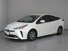 トヨタ プリウス A