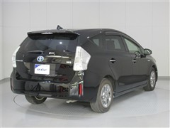 プリウスアルファ S チューンブラッ