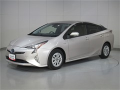 トヨタ プリウス S