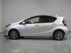 アクア S スタイルブラック