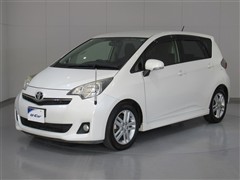 トヨタ ラクティス S