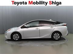プリウス A