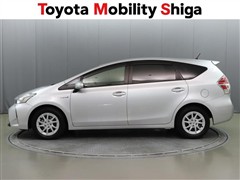 プリウスアルファ S