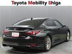 ES300h バージョンL