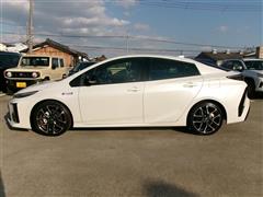 プリウス PHV S GRスポーツ