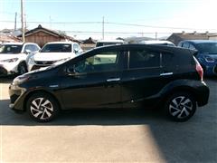 アクア S スタイルブラック