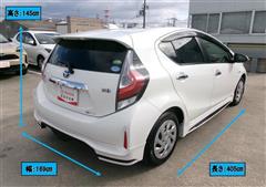 アクア S スタイルブラック