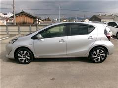 アクア S スタイルブラック