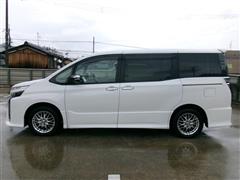 ヴォクシーHV ZS キラメキ3