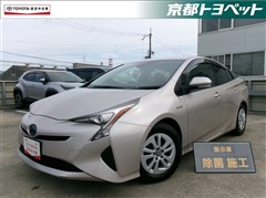 トヨタ プリウス S