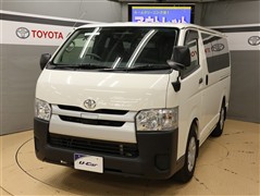 トヨタ ハイエースV DX