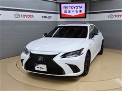 レクサス ES300h Fスポーツ