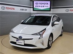 プリウス A