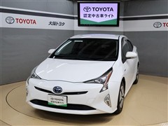 トヨタ プリウス A