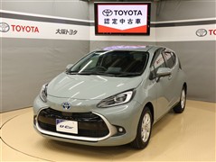 トヨタ　アクア Z